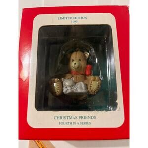 World of Christmas Limited edit 1995 Christmas friends bear/kitten ornament new